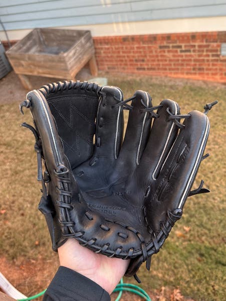 RARE Nike Japanese Pro Issued Baseball Glove Matsuzaka Signature