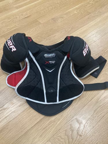 Junior Used Large Bauer Vapor X800 Lite Shoulder Pads