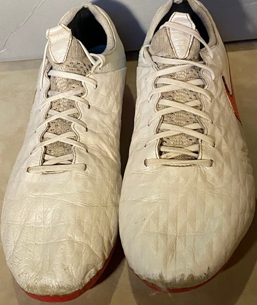 Nike - Soccer Cleats Tiempo Men’s Size 8.5