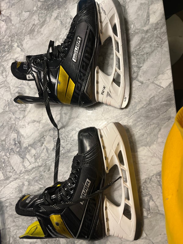 Used Bauer Supreme Comp hockey skates