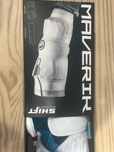 Adult Used Medium Maverik shift Arm Pads