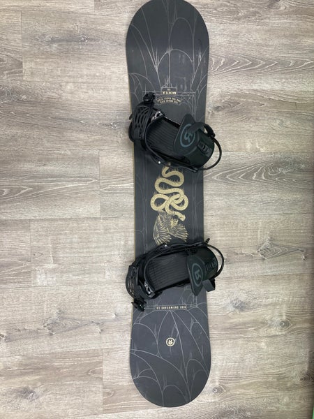Used Kid's 131 - 135 cm Ride Machete Snowboard All Mountain Yes Shape