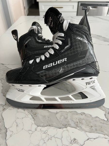 Senior Bauer Regular Width 8 Supreme Mach Hockey Skates