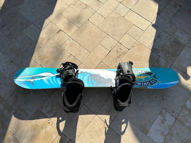 Snowboard binding & Boots (like new)