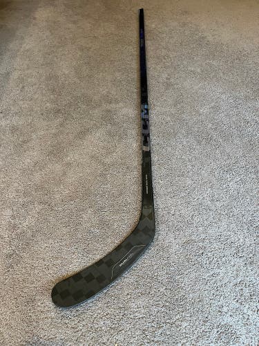 Senior Right Handed P29 RibCor Trigger 8 Pro Hockey Stick