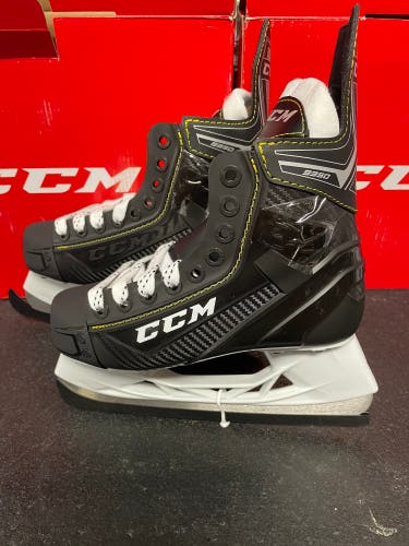 New CCM Tacks 9350 Hockey Skates 2D
