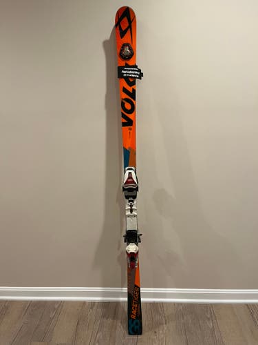 Used Unisex 2019 Volkl 176 cm Racing Racetiger Speedwall WC Skis With Bindings Max Din 16
