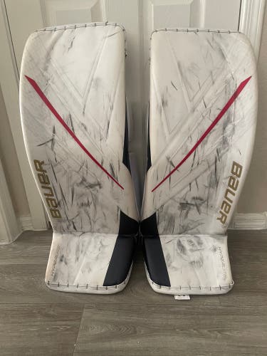 Bauer Hyperlite Leg Pads, M
