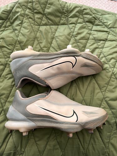 Nike Force Zoom Trout 8 Pro Gray Metal Baseball Cleats - Size 10.5