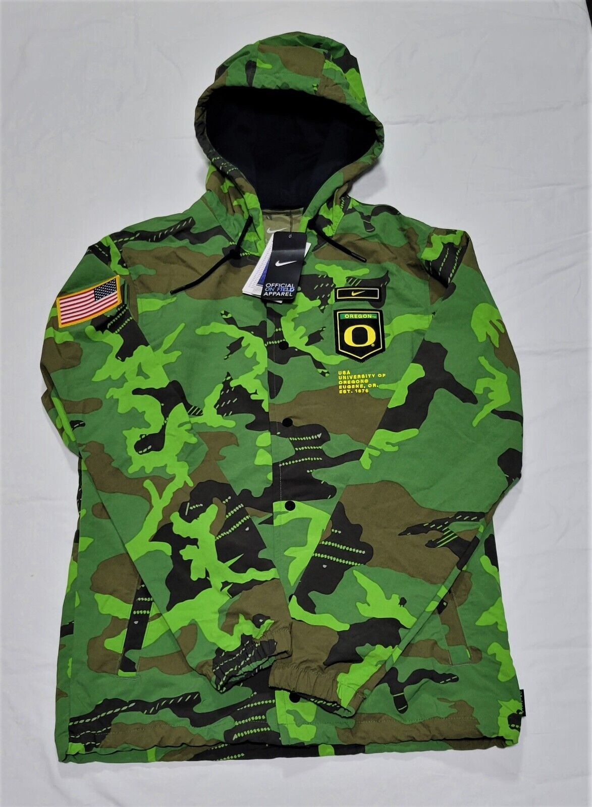 NWT nike Oregon ducks Men's small Lightweight Army Camo Hood