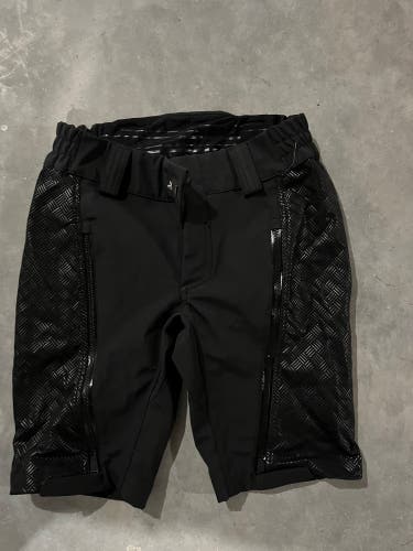 Black New Women's SYNC Shorts