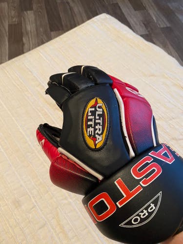Black and Red Hockey Gloves