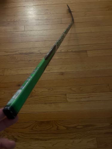 Senior Right Handed P88 Sling Hockey Stick
