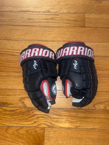 Used Warrior 15" Pro Stock AX1 Pro Gloves Blackhawks