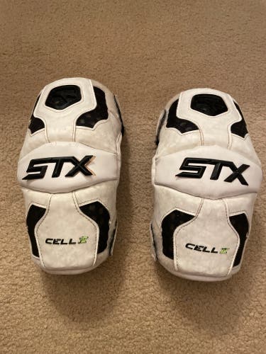 Used Youth STX Cell IV Arm Pads