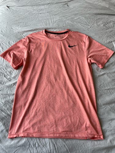 Men’s Medium Nike Workout Shirt