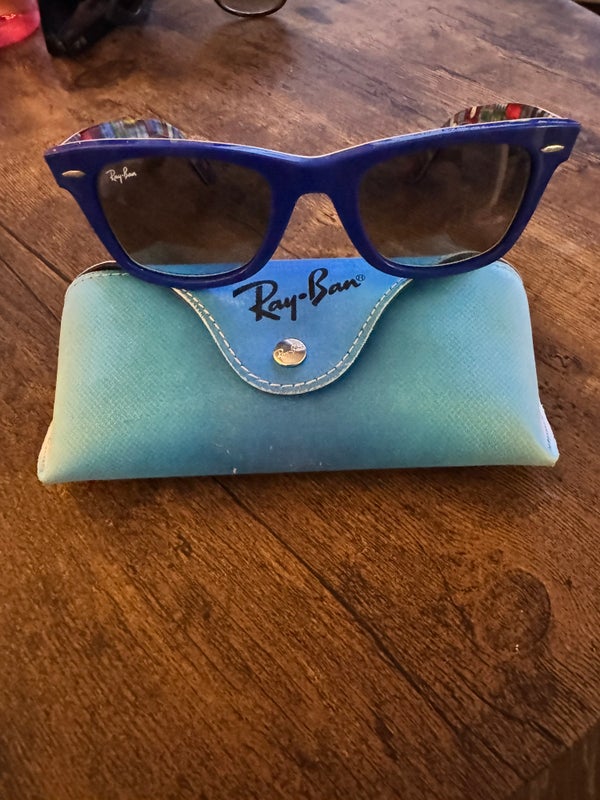 Rayban Wayfarer Special Series 10 Sunglasses With Special Case