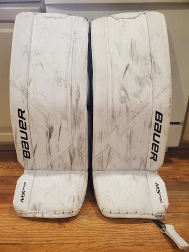 Intermediate Large (32+) Used Bauer Supreme M5 Pro