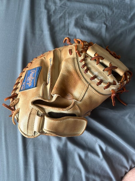 Catcher's 32.5" Heart of the Hide Baseball Glove