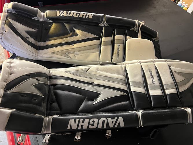 Vaughn velocity goalie leg pads