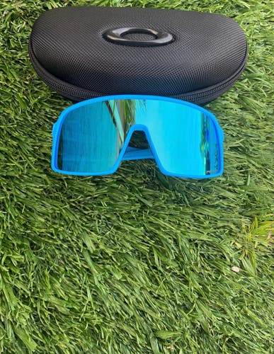 Red And Blue Oakley Bundle