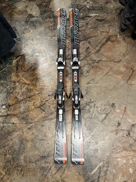 Used 160cm Blizzard Power 800S Skis with Bindings