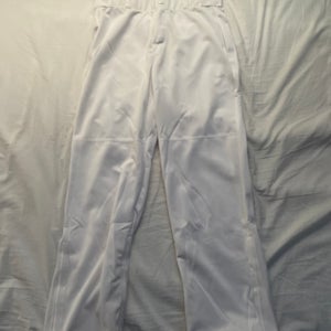 *NEVER BEEN WORN* Baseball Pants