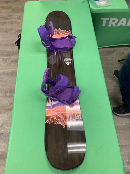Used Jones Twin Sister 152cm All Mountain Snowboard w/Burton Stiletto bindings