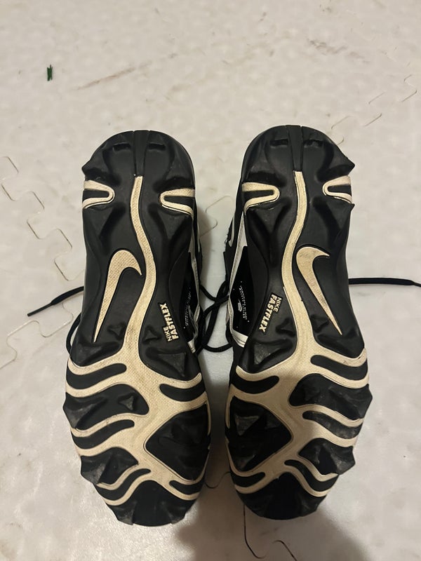 Used Molded Cleats Mid Top ALPHA