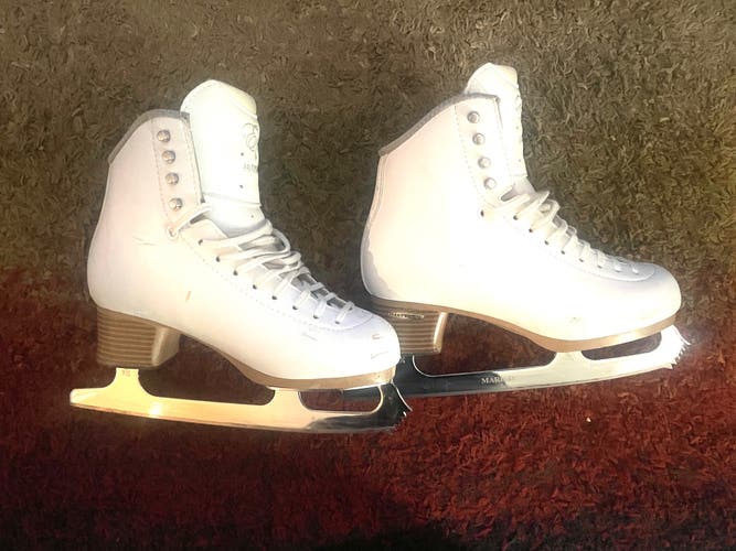 Used Jackson Size 5.5 Evo Figure Skates