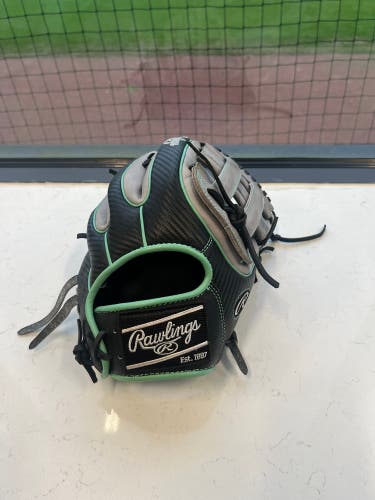 Used 2021 Right Hand Throw 12.75" Heart of the Hide Baseball Glove