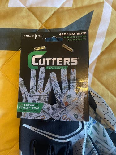 Cutters Game Day Elite Benjamin’s Receivers Gloves Adult LG/XL