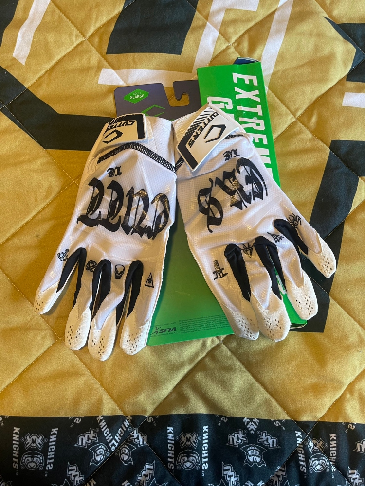 Cutters Rev Pro 4.0 White/Black Receivers Gloves Adult XL
