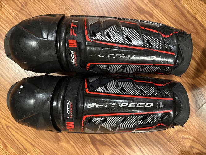 CCM jet speed, FT1 shin pads