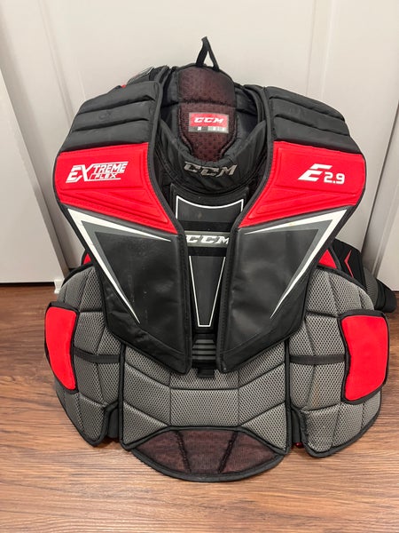 Used Medium CCM Extreme Flex Shield E2.9 Goalie Chest Protector ...
