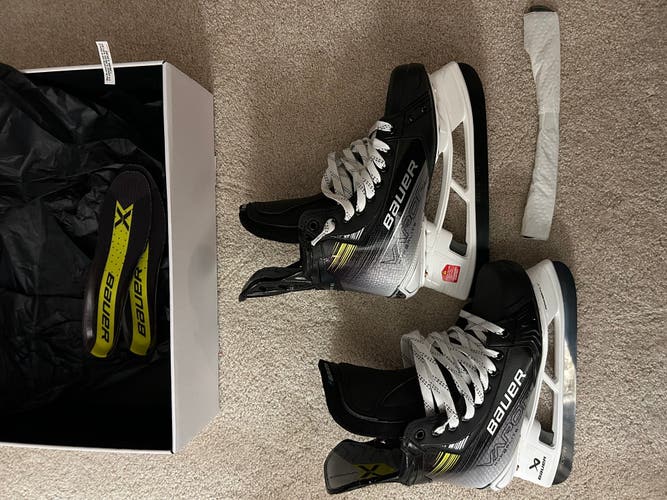 Senior Bauer DAA Pro Stock Size 7 Vapor Hyperlite 2 Hockey Skates With Extra Steel