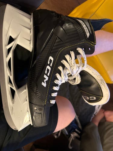 Men’s ccm tacks skates