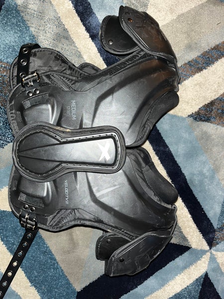 Adult Medium Xenith Velocity 2 Shoulder Pads