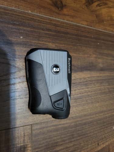 Used Bushnell Tour V5 Rangefinder