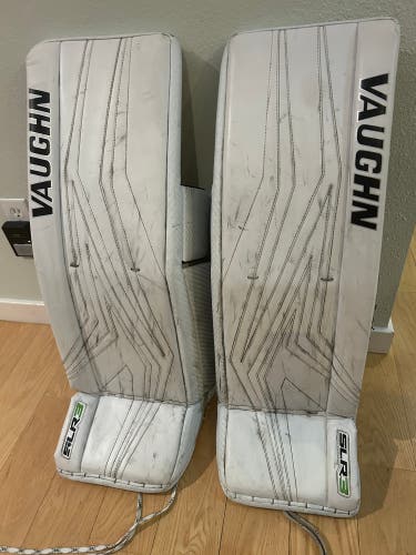 35+2 Vaughn SLR3 Pro Carbon Goalie Leg Pads