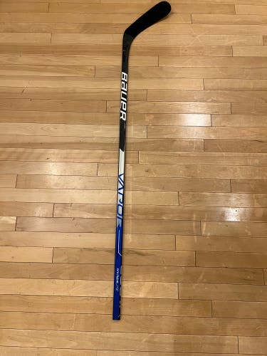 Bauer vapor hyperlite hockey stick flex 55