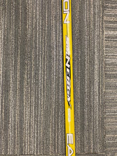 Uncut Senior New Right Handed Bauer Synergy Hockey Stick P91A
