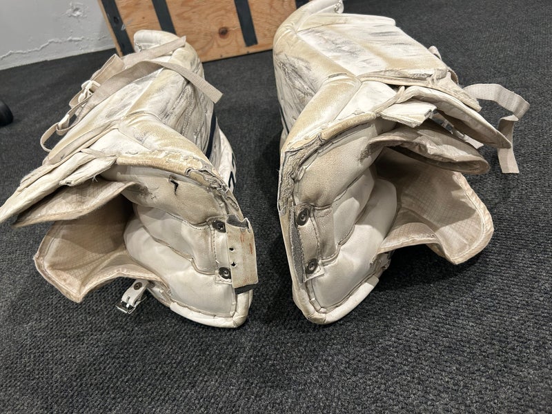 Used 30"+1 CCM  Premier R1.5 Goalie Leg Pads