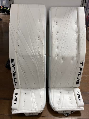 35" True  L20.2 Goalie Leg Pads
