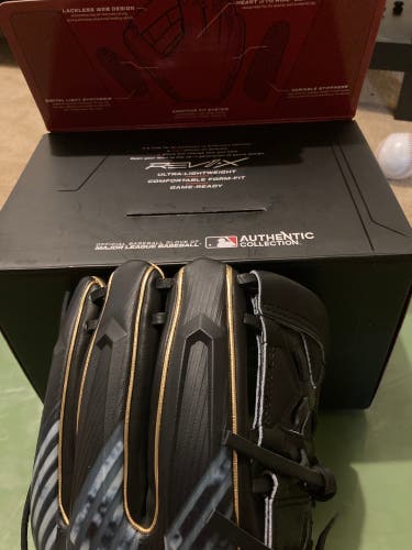 2023 Infield 11.75" REV1X Baseball Glove