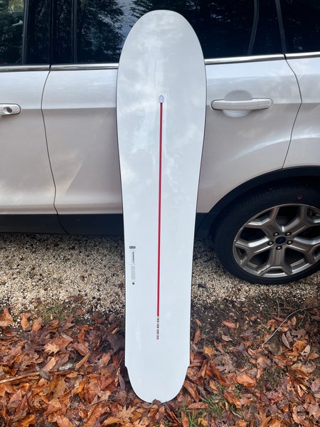 Used 157 cm Korua Noserider Snowboard without Bindings