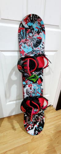 Used Kid's Rossignol Snowboard 120cm Freestyle With Bindings medium True Twin Flat board.