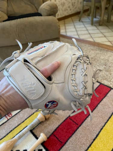 Valle Catchers Mitt - weighted Trainer