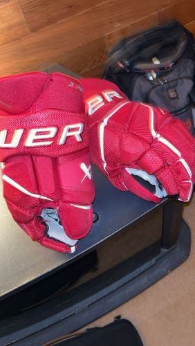 Used Bauer 14" Vapor 3X Pro Gloves