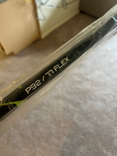 Senior Right Handed P92  Ag5nt Hockey Stick